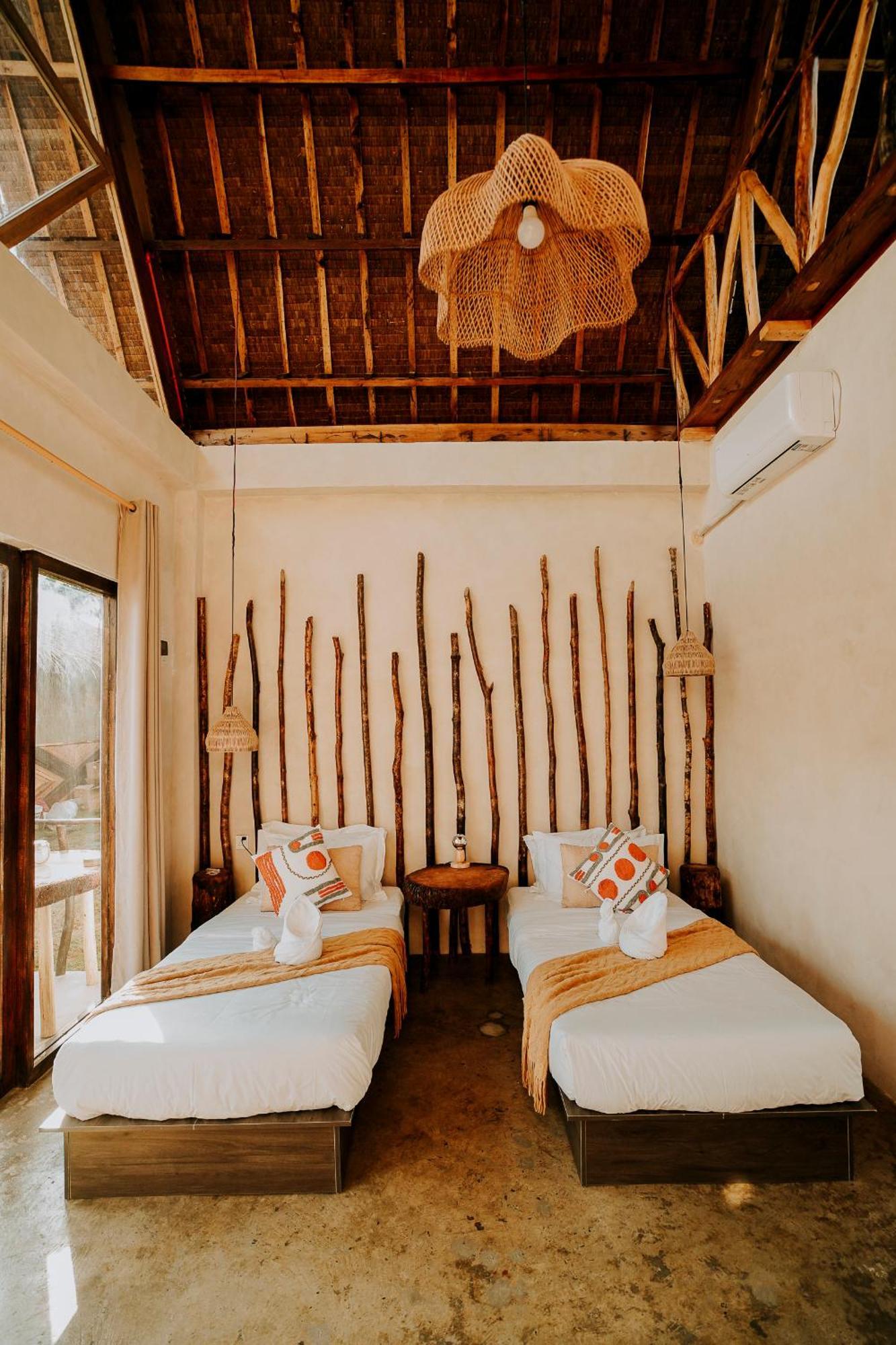Nyla Boutique Resort Siargao Генерал-Луна Экстерьер фото
